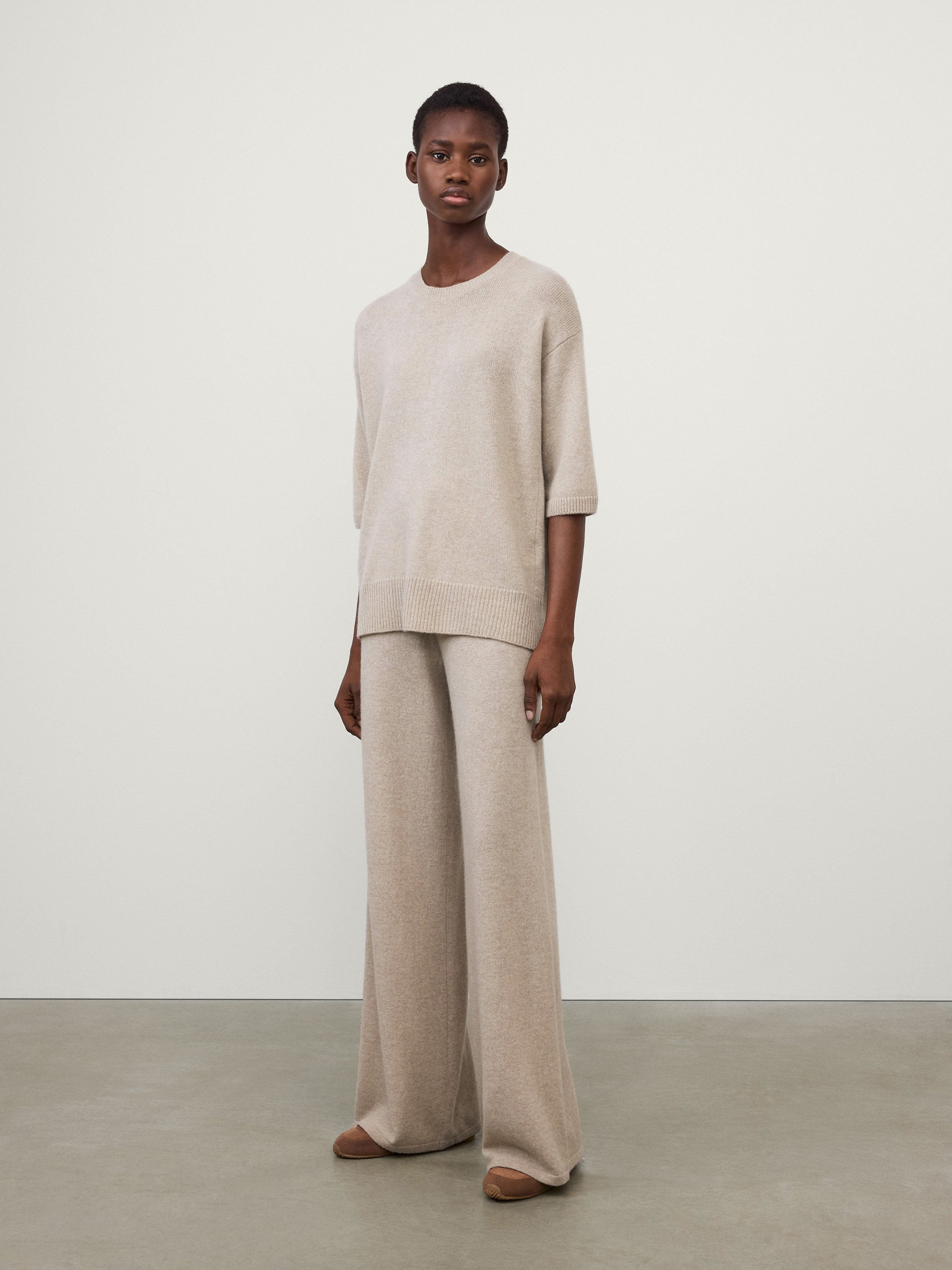 Camille Sweater Sand | Cashmere | LISA YANG