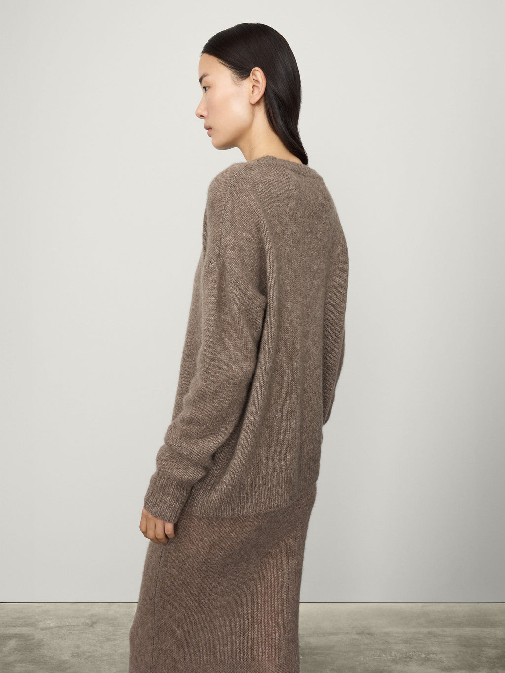 Lova Sweater