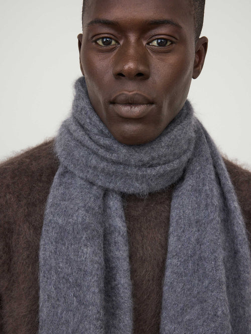 The Viktor Scarf
