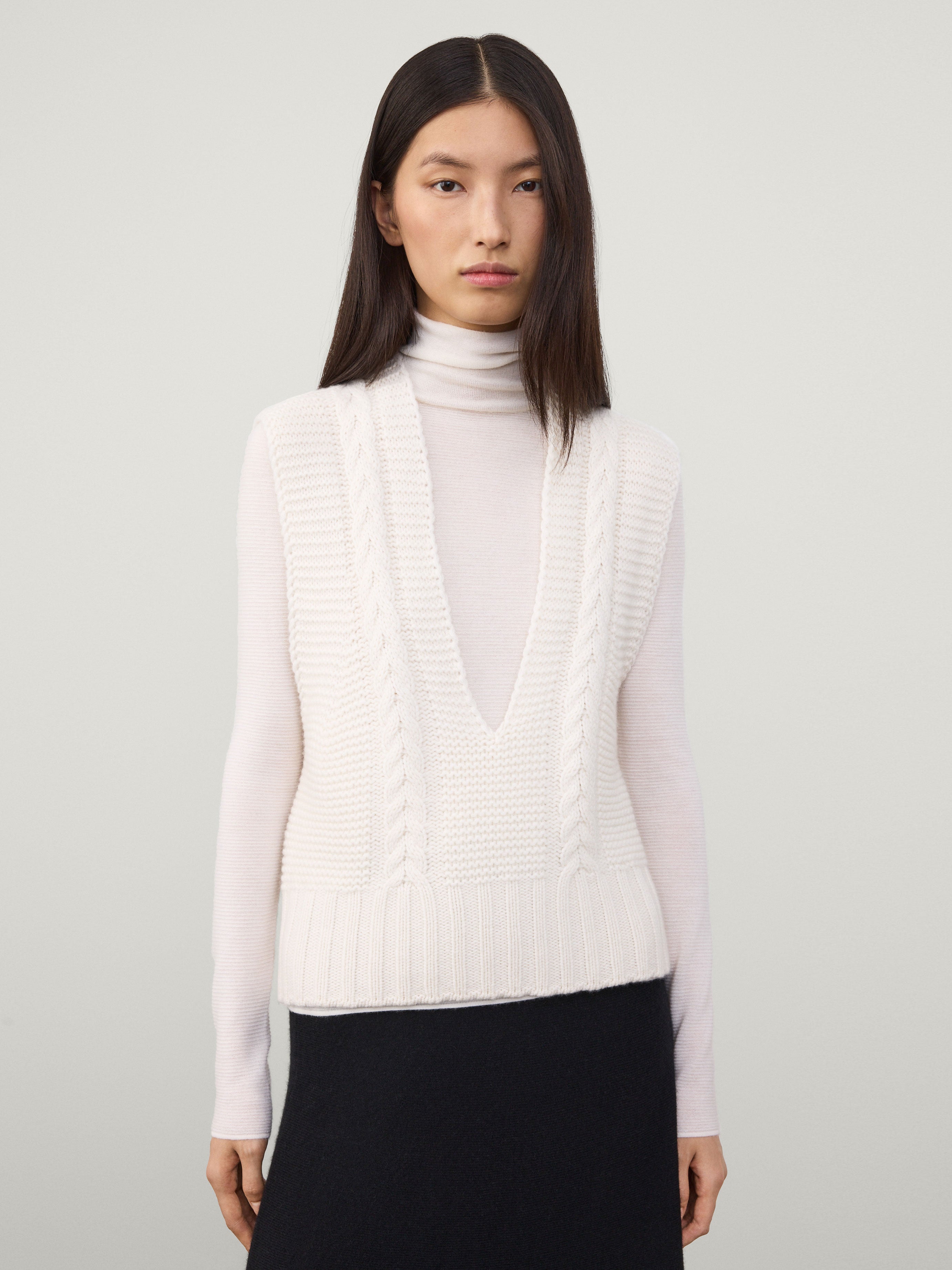 Sallie Vest Cream | Cashmere | LISA YANG