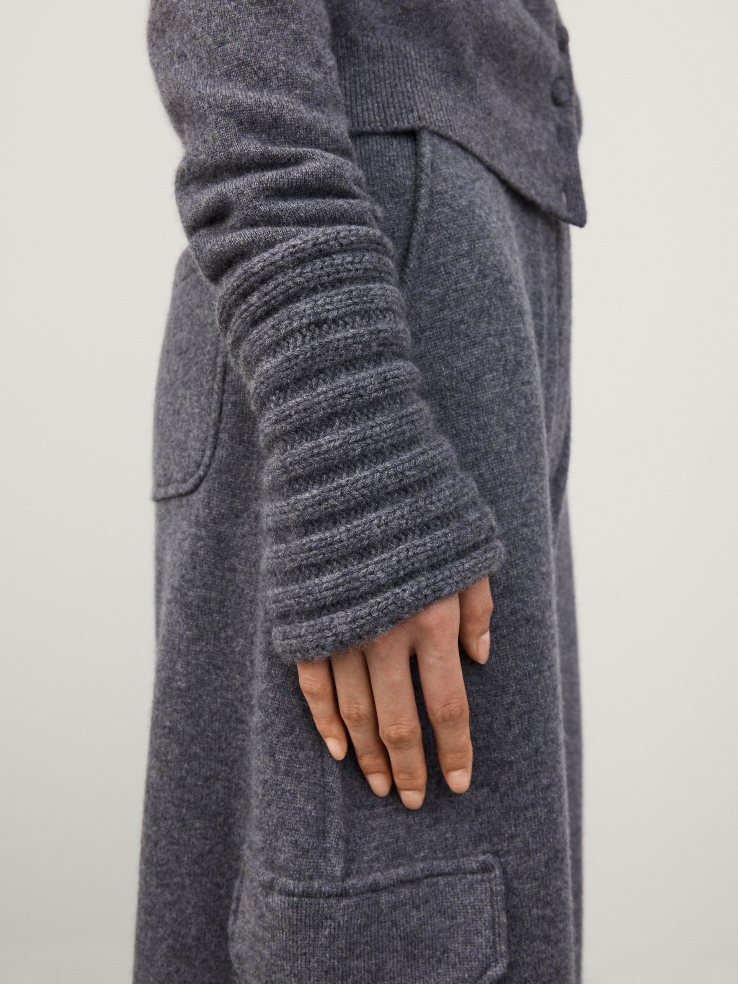 Zarie Arm Warmers Graphite | Cashmere | LISA YANG