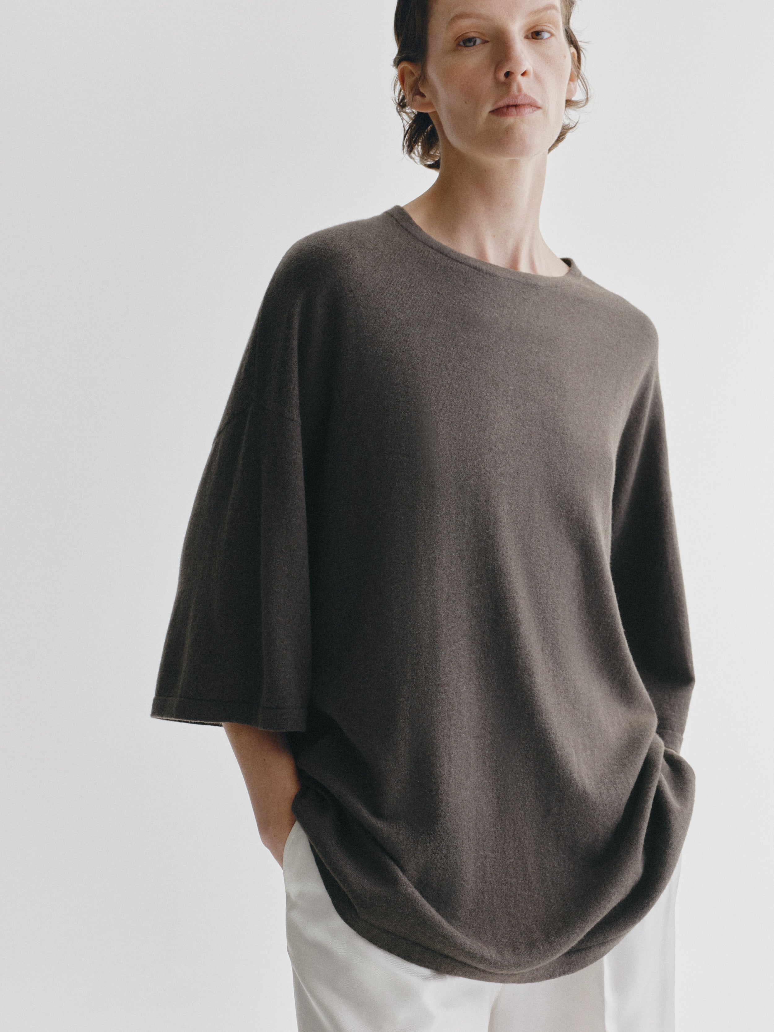 Agnette Sweater Deep Walnut | Cotton Cashmere | LISA YANG