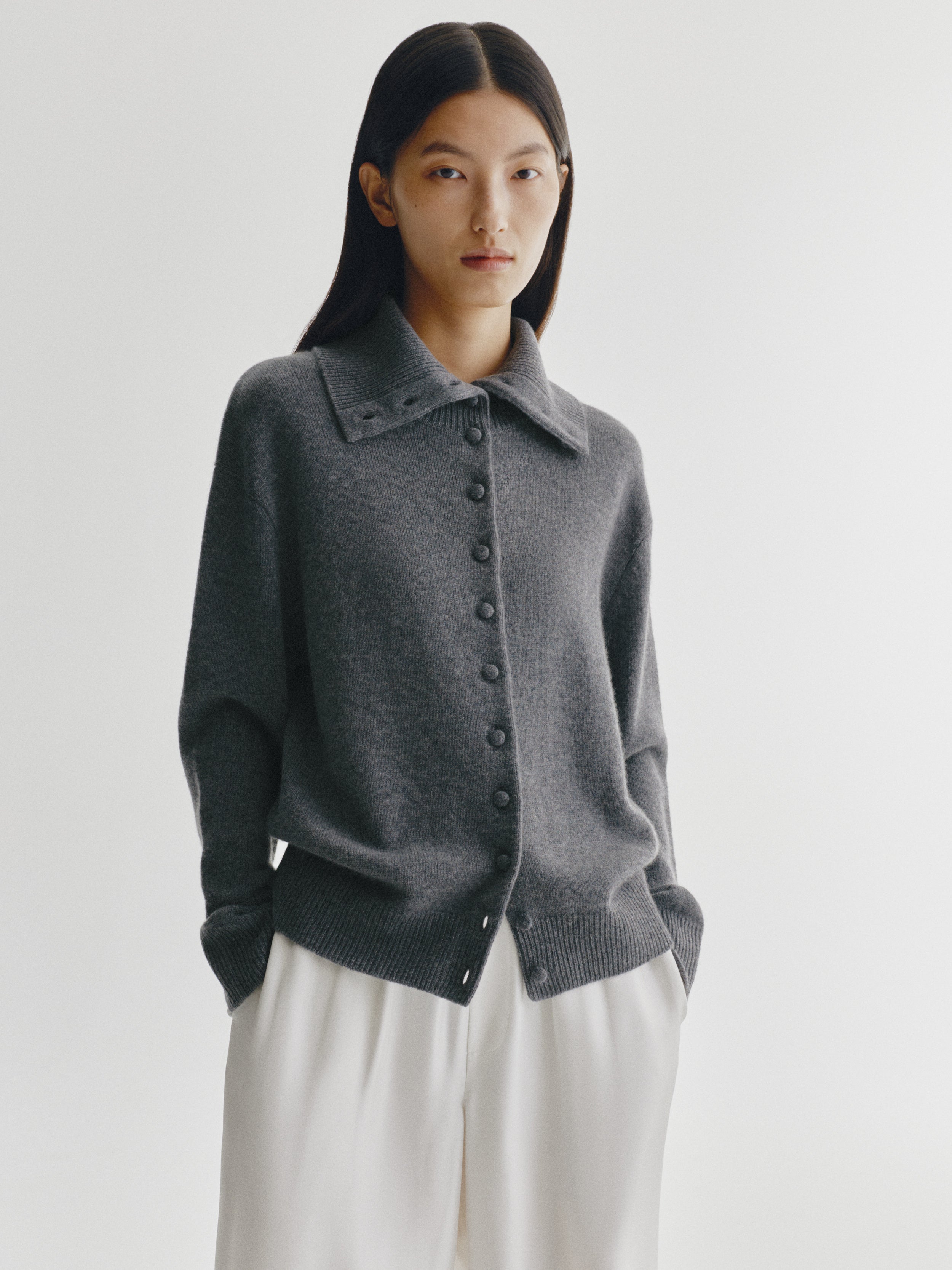 Denie Cardigan Graphite | Cashmere | LISA YANG