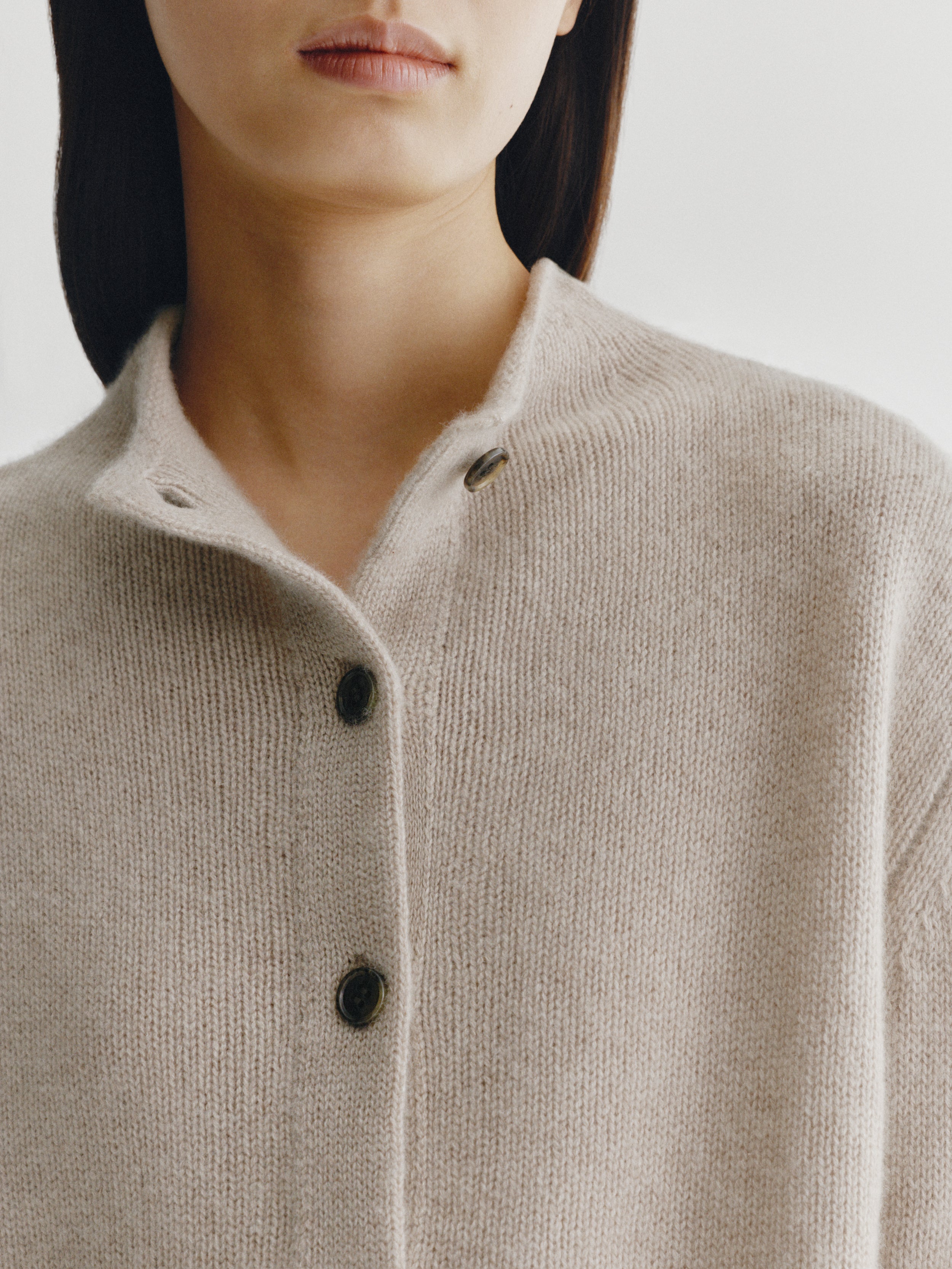 Zirelle Cardigan Sand | Cashmere | LISA YANG
