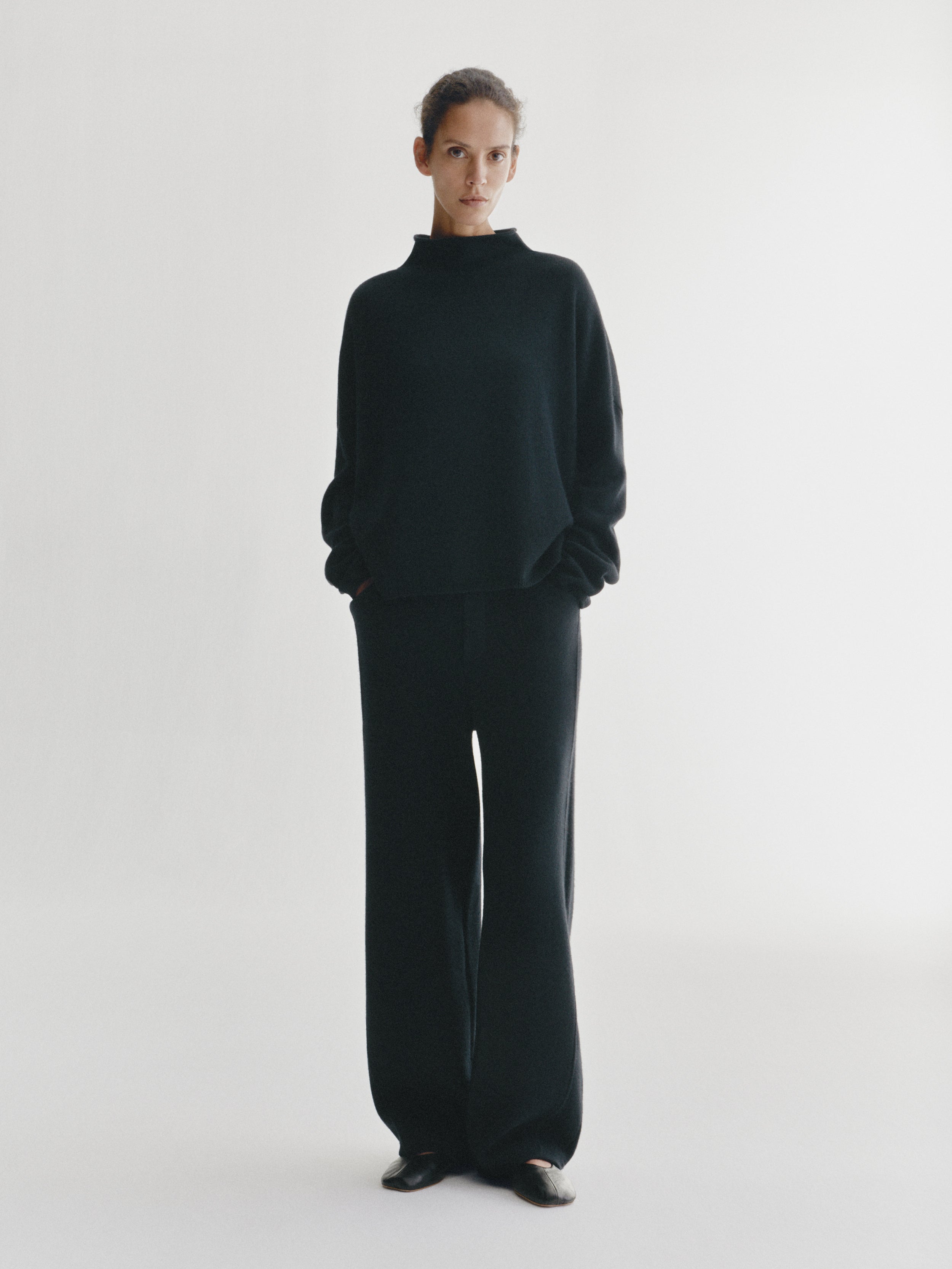 Sandy Sweater Black | Cashmere | LISA YANG