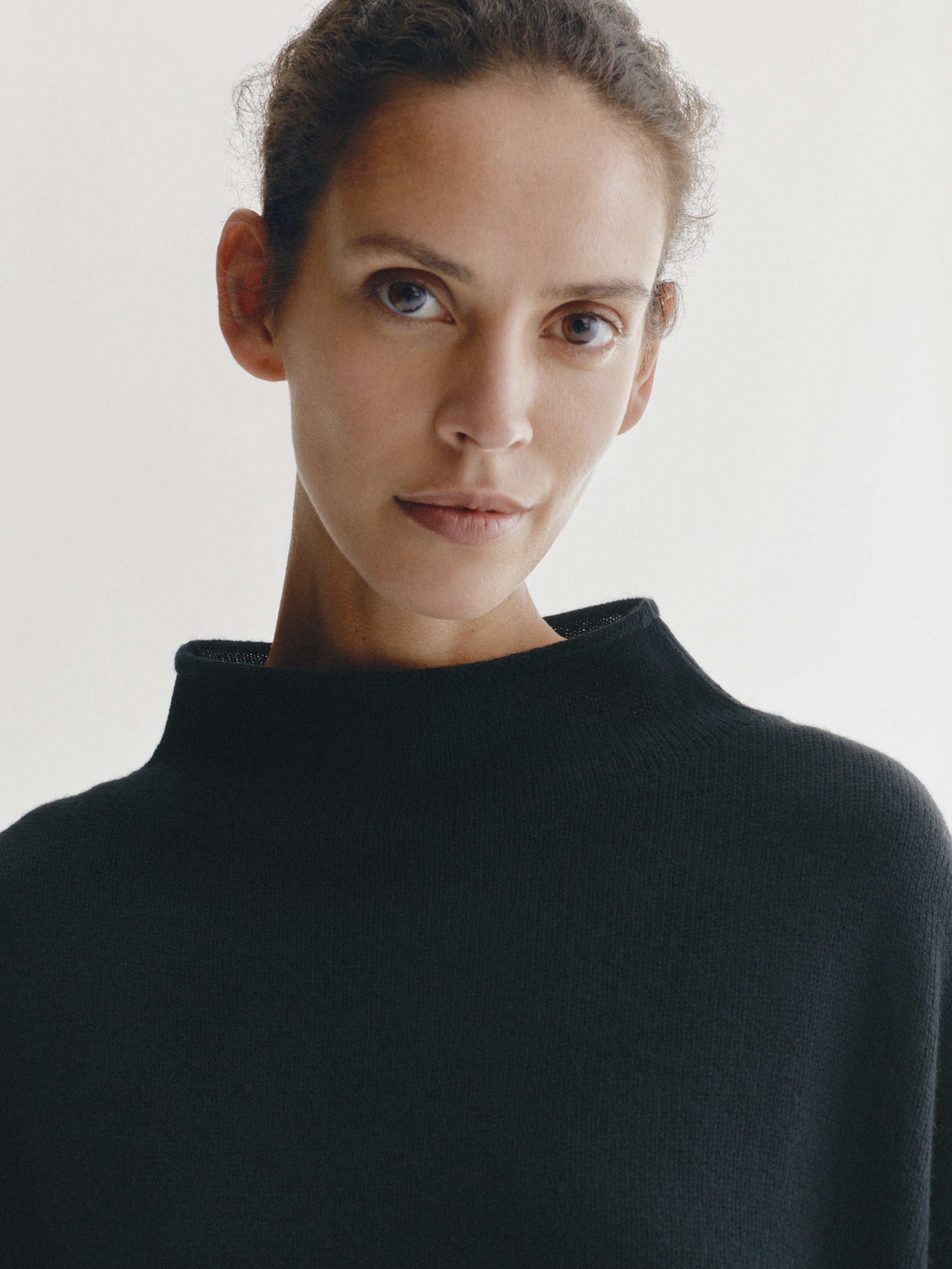 Sandy Sweater Black | Cashmere | LISA YANG