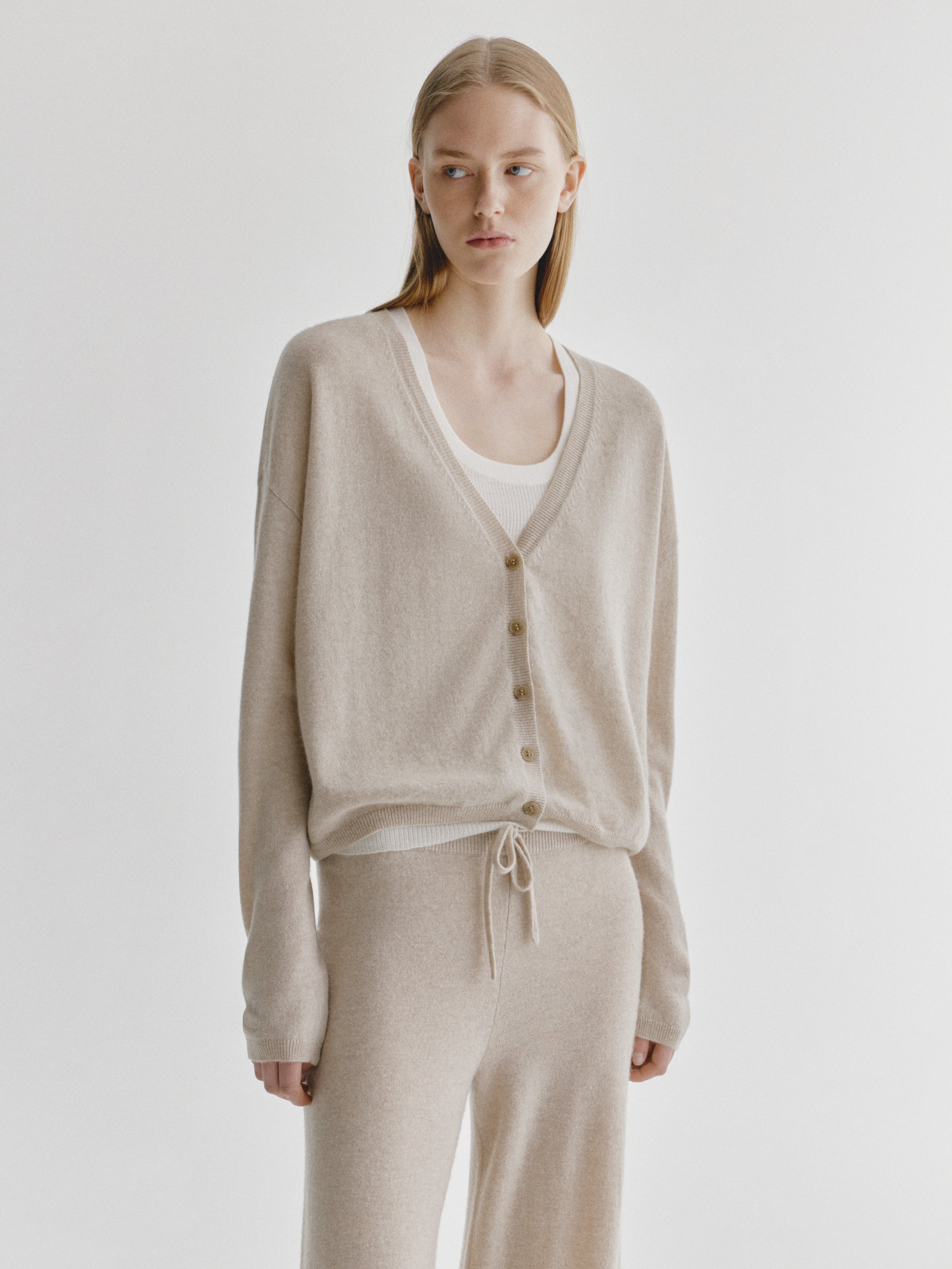 Abby Cardigan Sand | Cashmere | LISA YANG