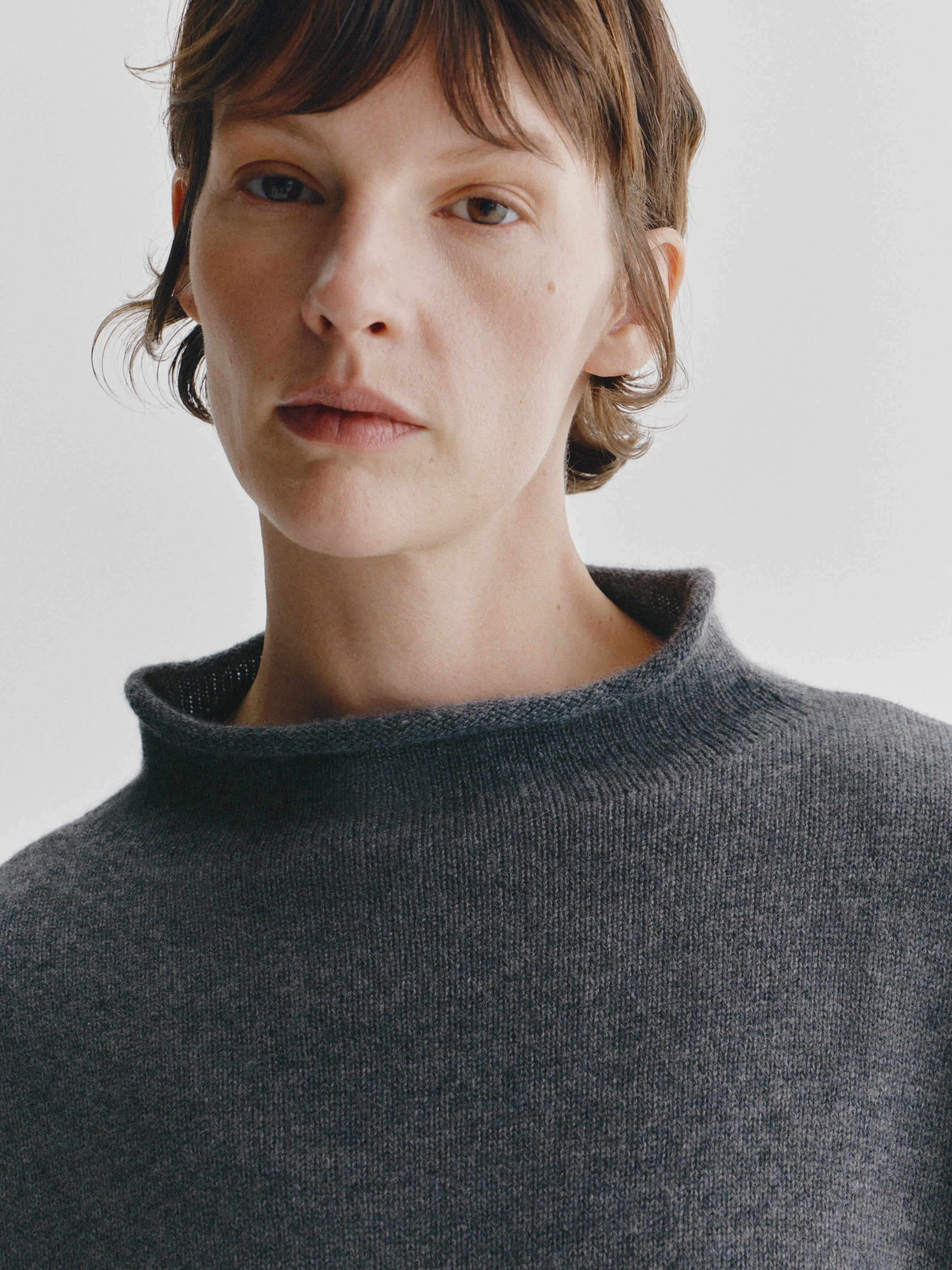 Sandy Sweater Graphite | Cashmere | LISA YANG