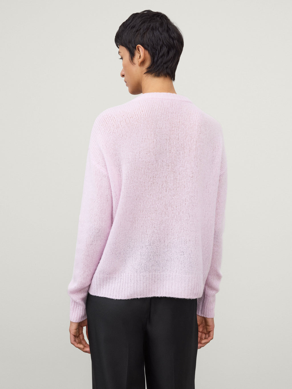 Lova Sweater