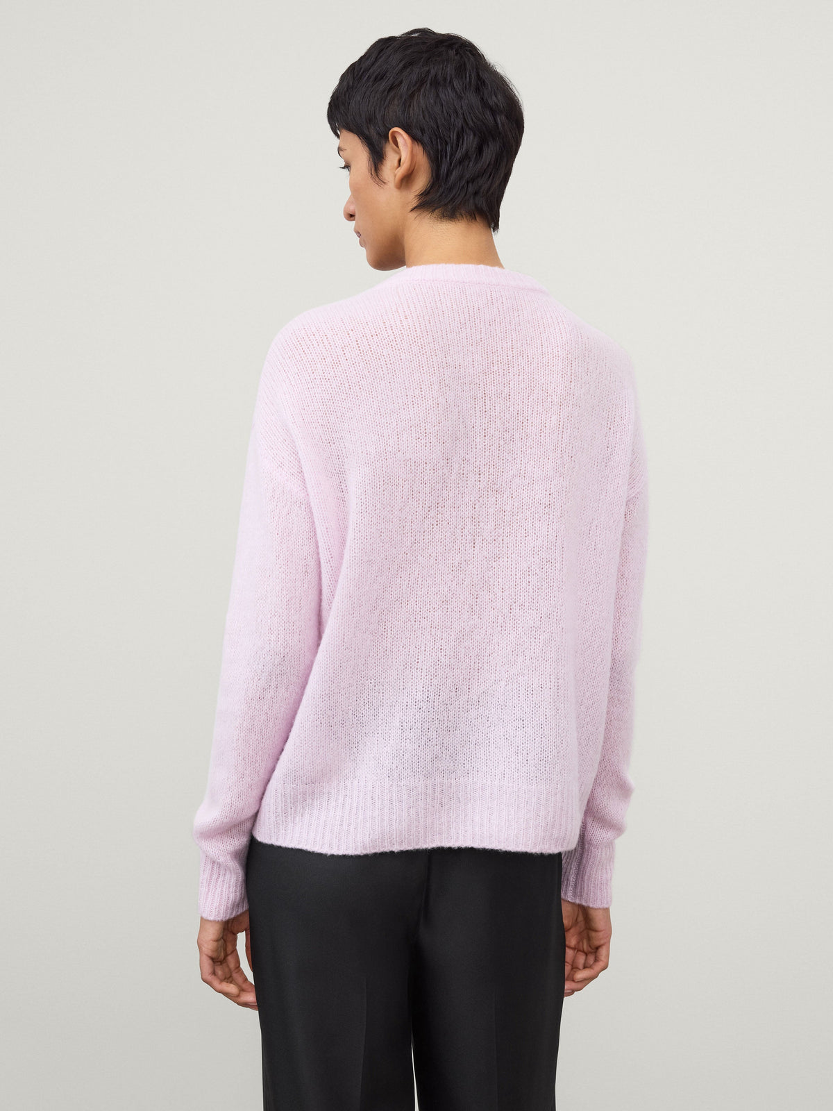 Lova Sweater