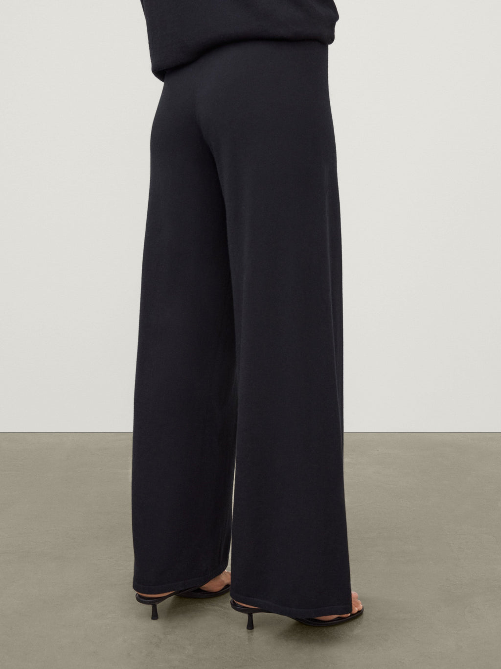 Aina Trousers