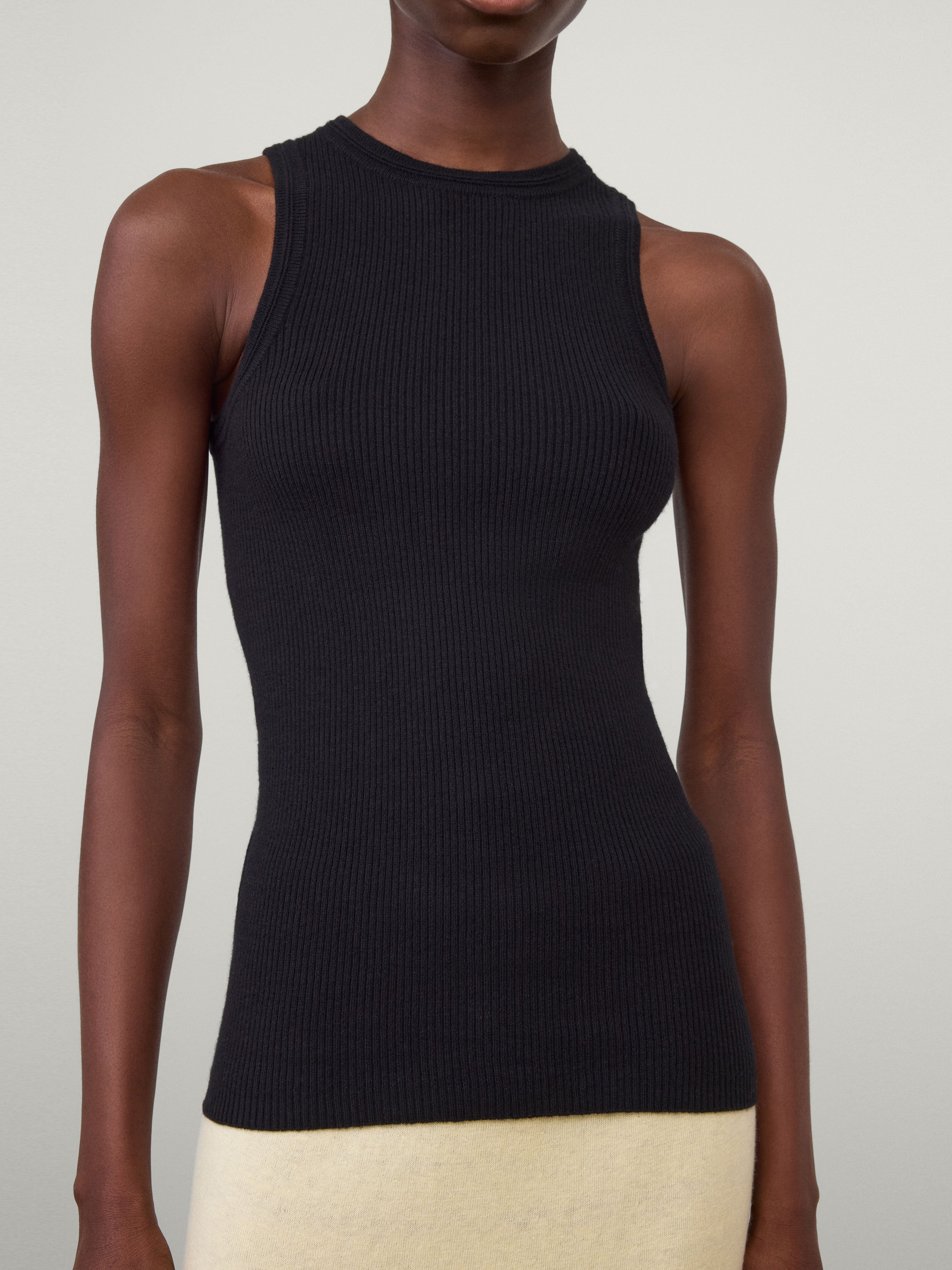 Amya Tank