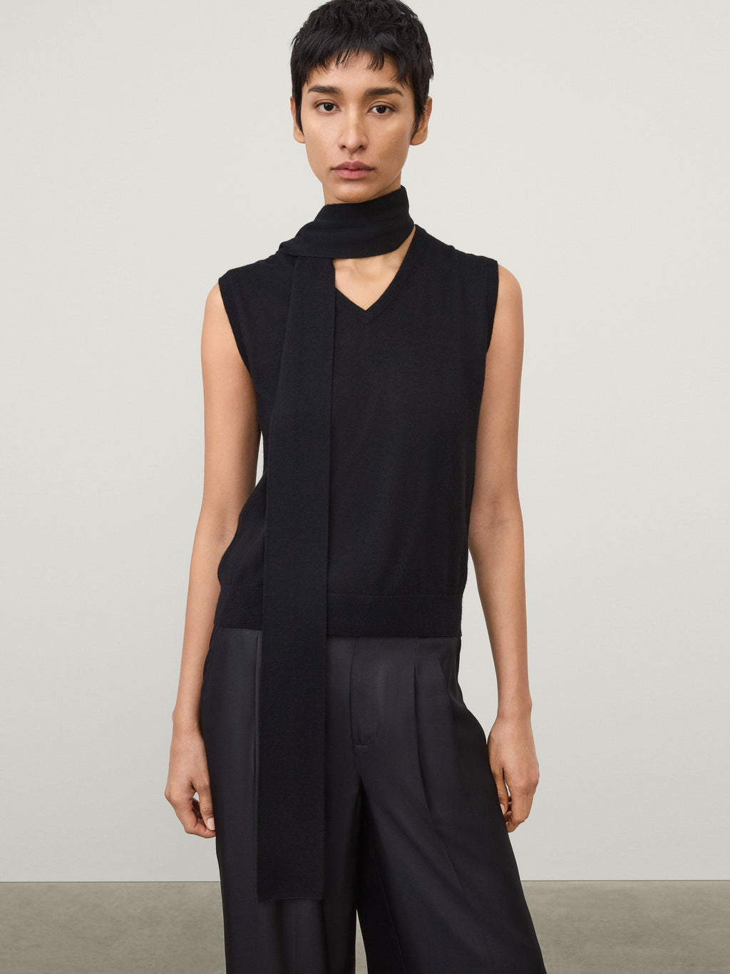 Lauri Scarf Top